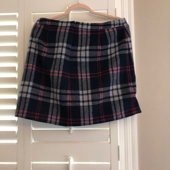Sold - NWT J. Crew Wool Navy Plaid Ruffled Wool Mini fully lined Skirt Sz 12 - Picture 2 of 7
